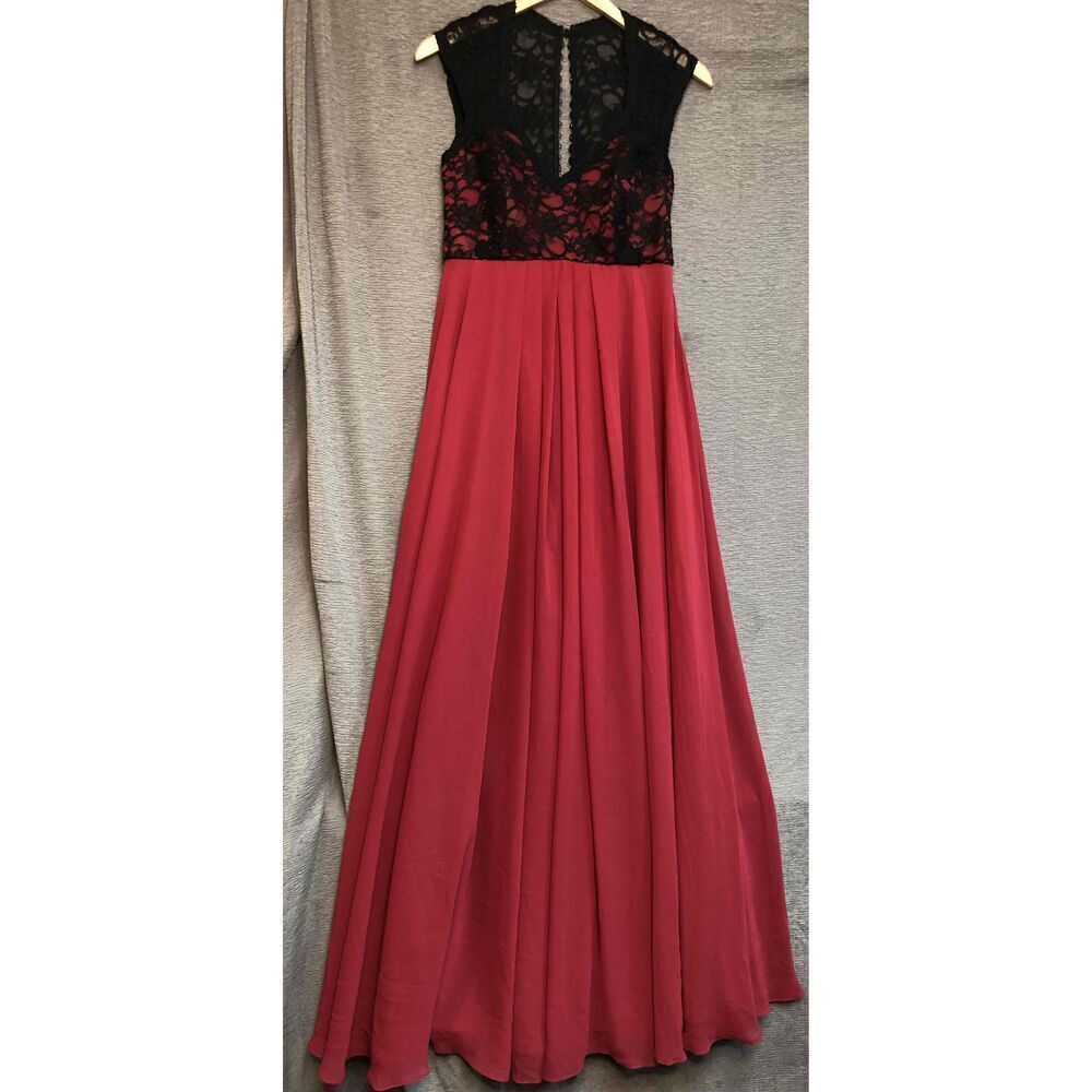 Mari Lee Black Red Evening Gown Lace Overlay Sleeveless V-Neck